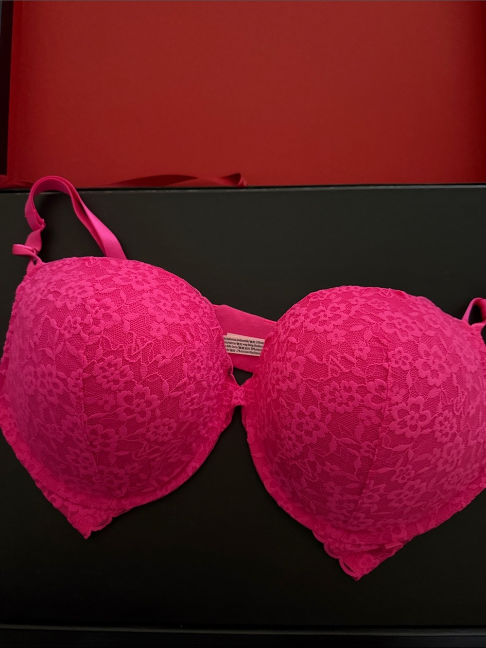 Victoria's Secret Bright Fuchsia Lace Underwire Bra